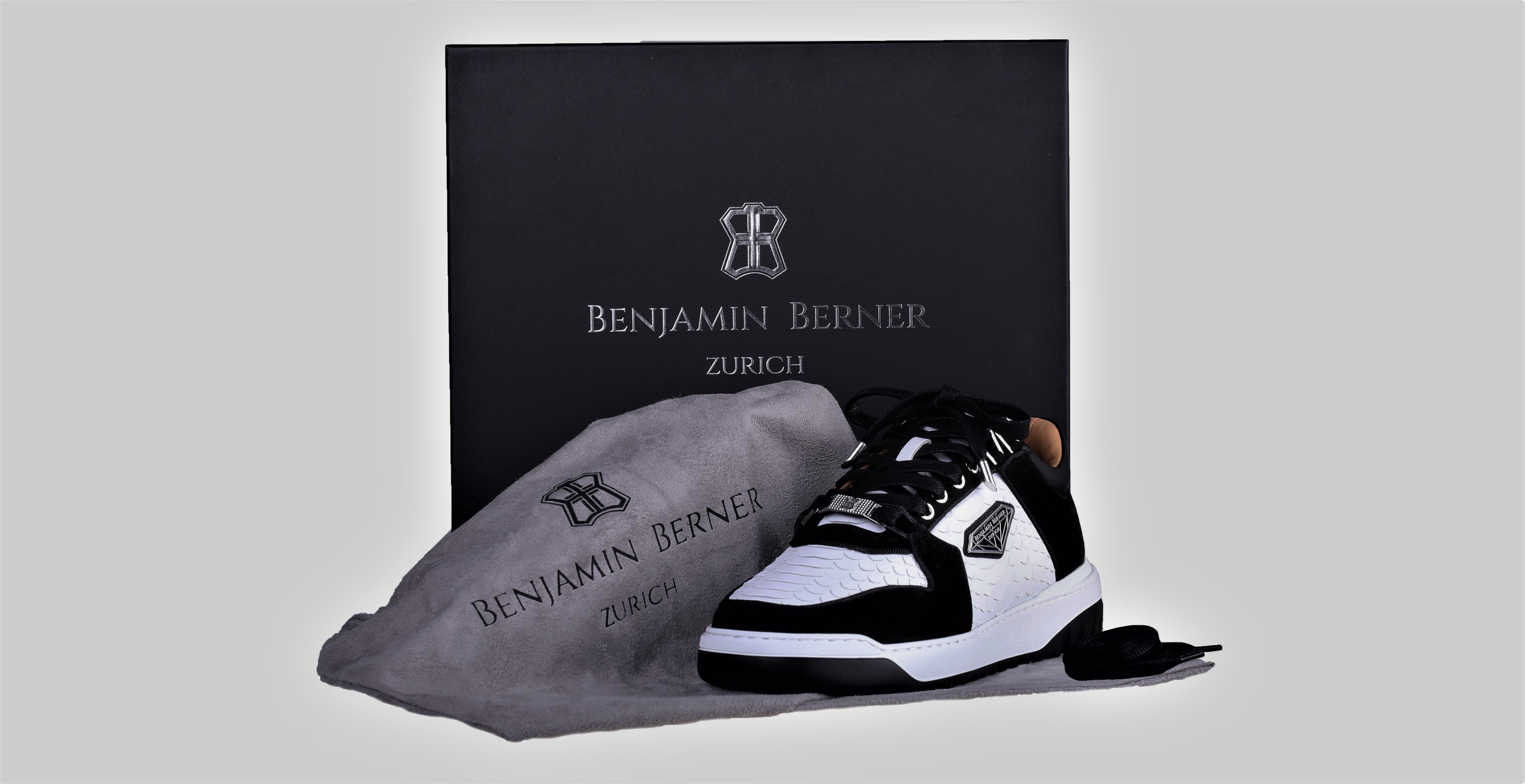 BNJ SIGMA Low-Top WHITE PYTHON CUT NAPPA-BLACK VELVET SUEDE