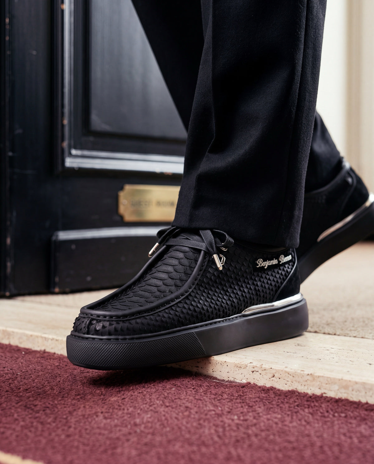 BNJ  ARES  ALL BLACK PYTHON CUT
