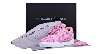 Women's Low-Top LIGHT PINK COBRA CUT