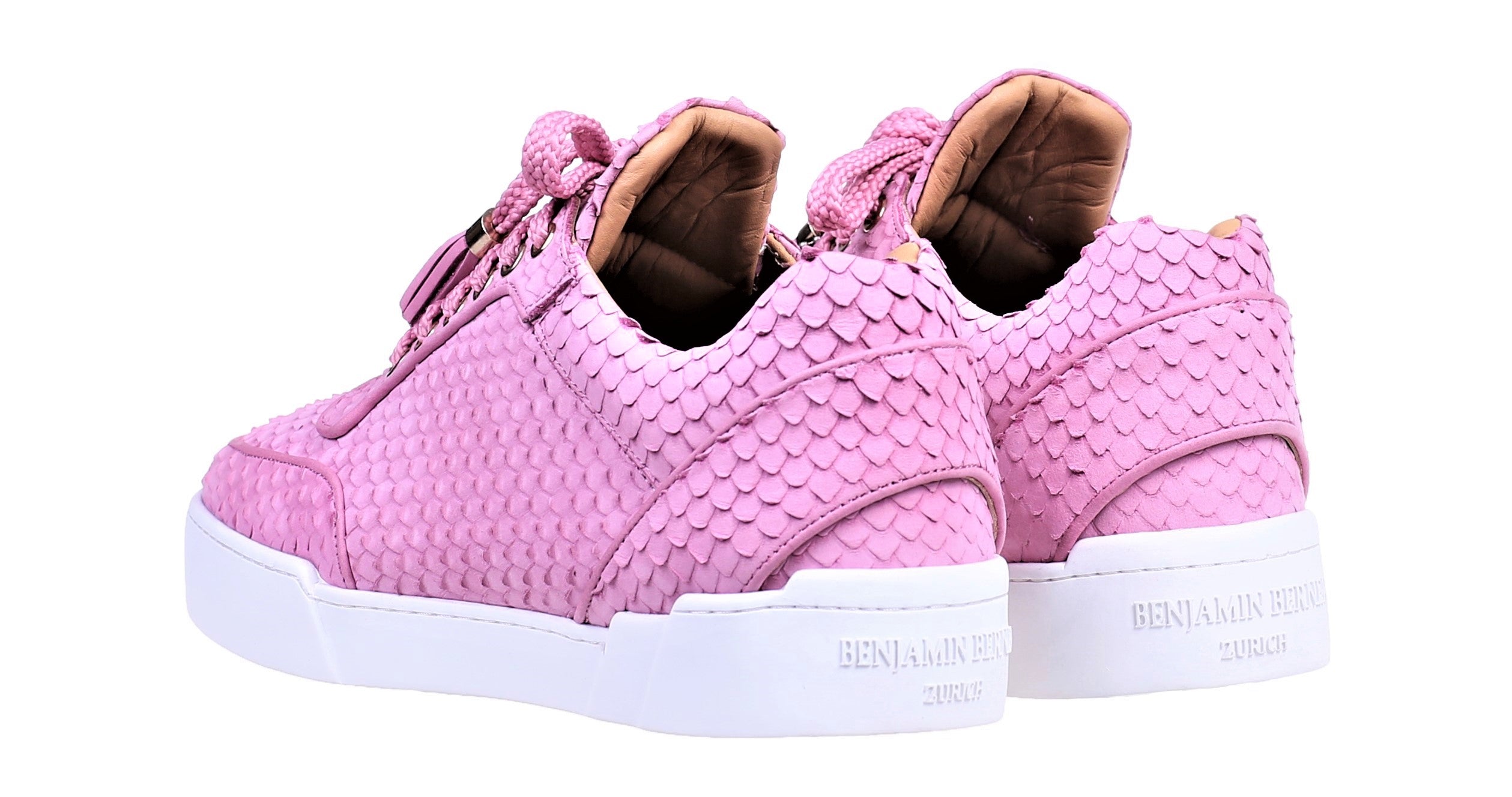 Women's Low-Top LIGHT PINK COBRA CUT